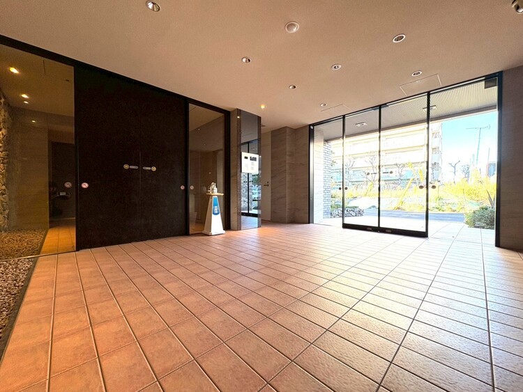 エントランス エントランスは、毎日の行き帰りで使う大事な空間です。