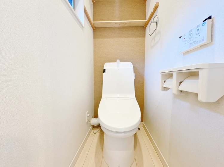 トイレ 暮らしの中のさりげないひとときの快適さにも、こだわりを、持って設備を配しております。