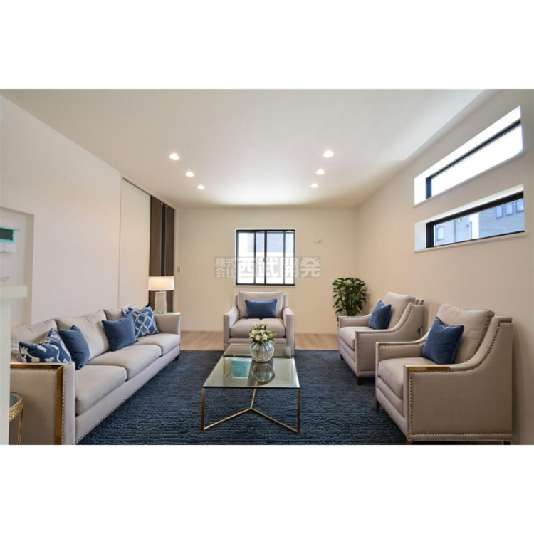 居間 配置してある家具や小物はCGによるイメージです。