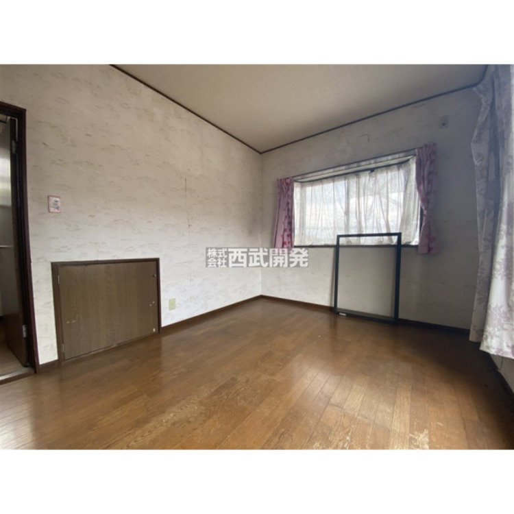 内装 ２階洋室６帖