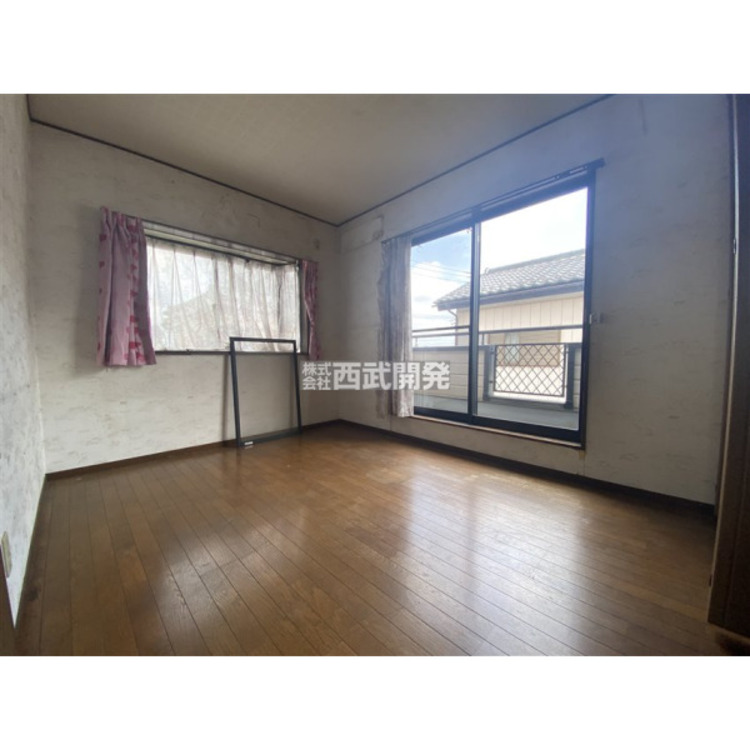 内装 ２階洋室６帖