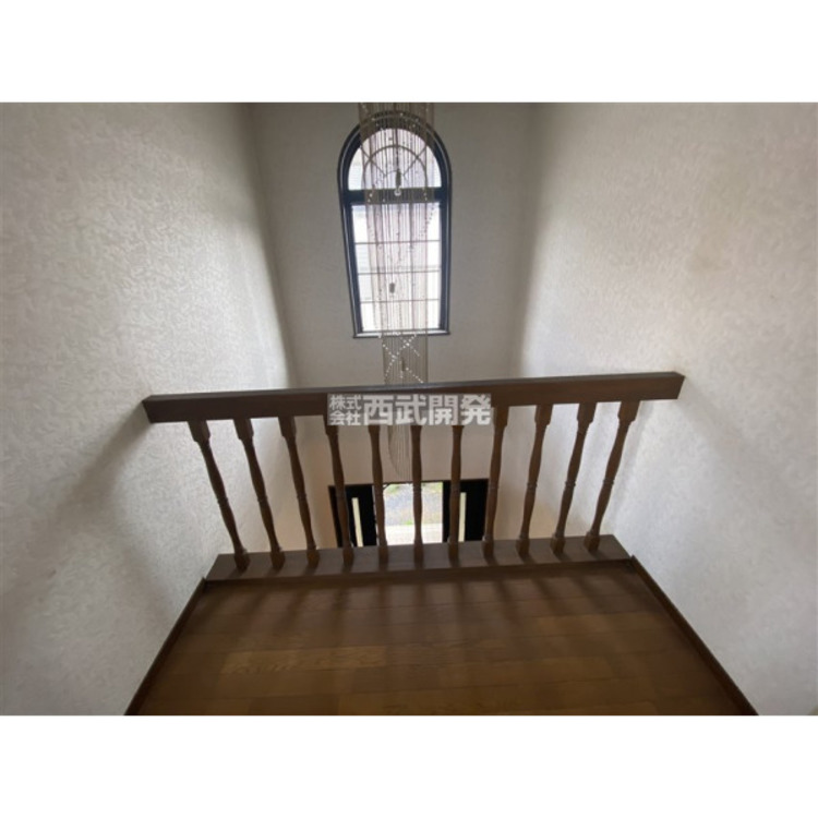 内装 玄関吹抜け