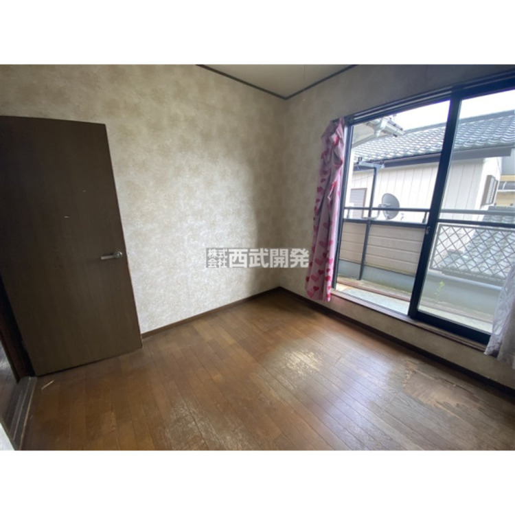 内装 ２階洋室４．５帖