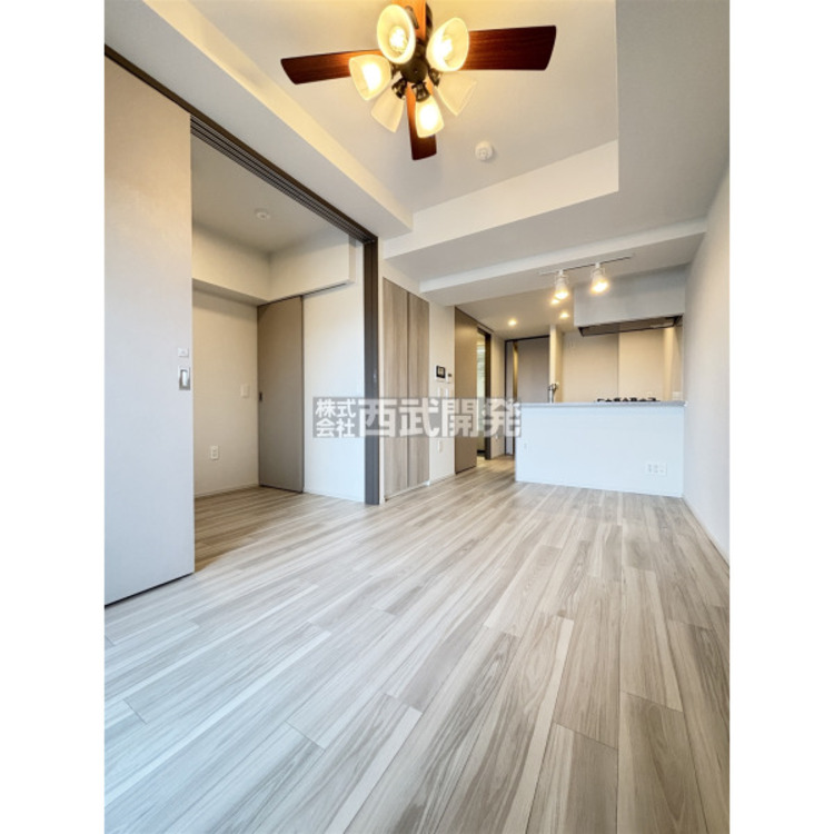 居間 リビングルームです。