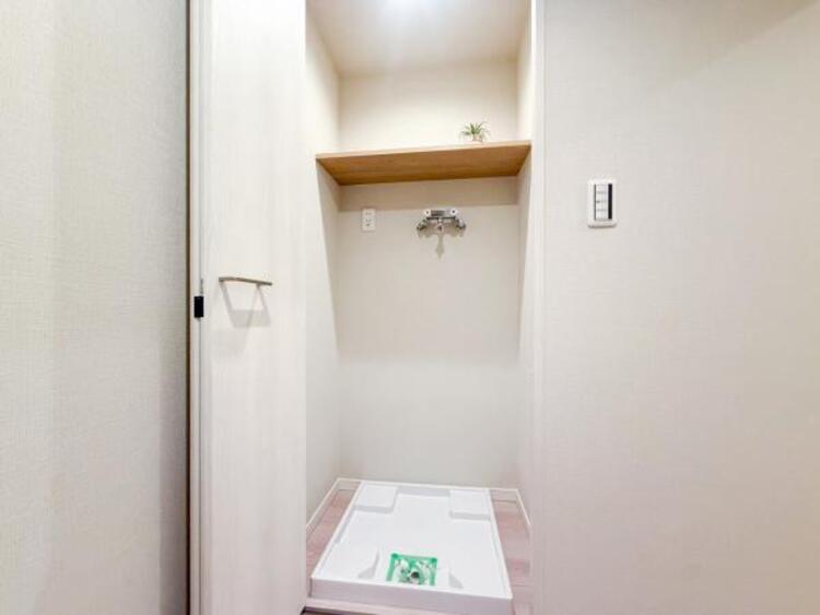 その他 扉付きランドリースペースの為目隠しにもなり、使わない時はすっきりとして見えます。