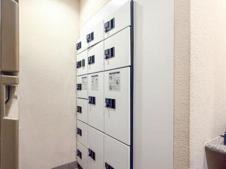 その他 宅配ボックス付きの為夜遅い受取も可能です。