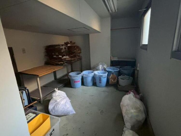 その他 マンション内のごみステーションは、清潔に管理されております。