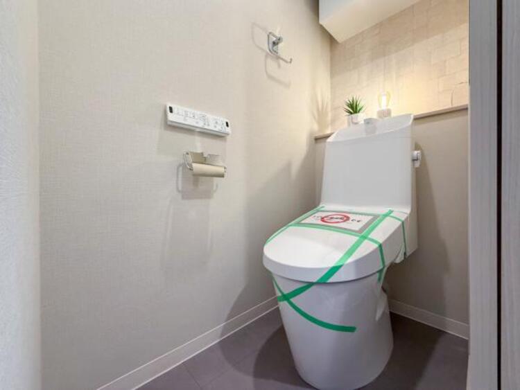 トイレ 清潔感のあるシンプルで使いやすいトイレです。