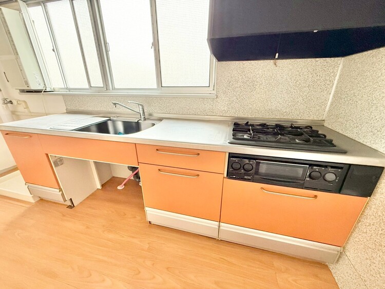 その他 開放感のあるキッチンスペース。調理をしながら、会話も弾みそうですね。