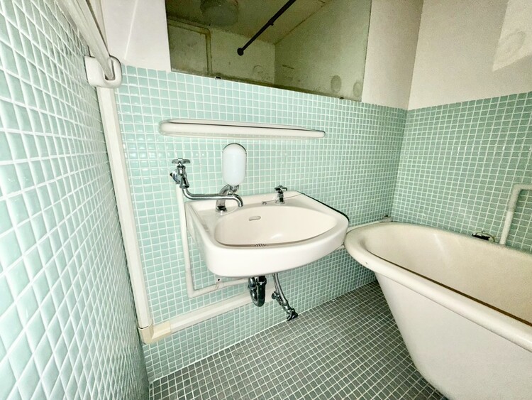 その他 清潔感を感じられる洗面化粧台。