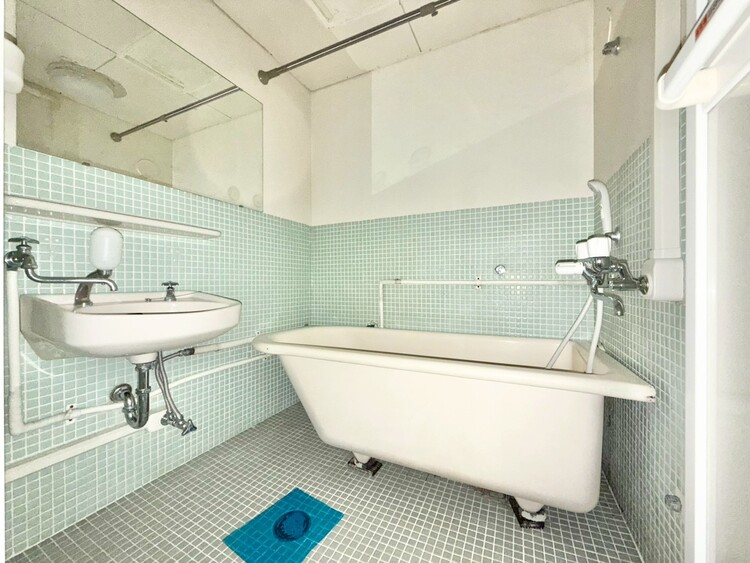 その他 十分な広さの脱衣所。