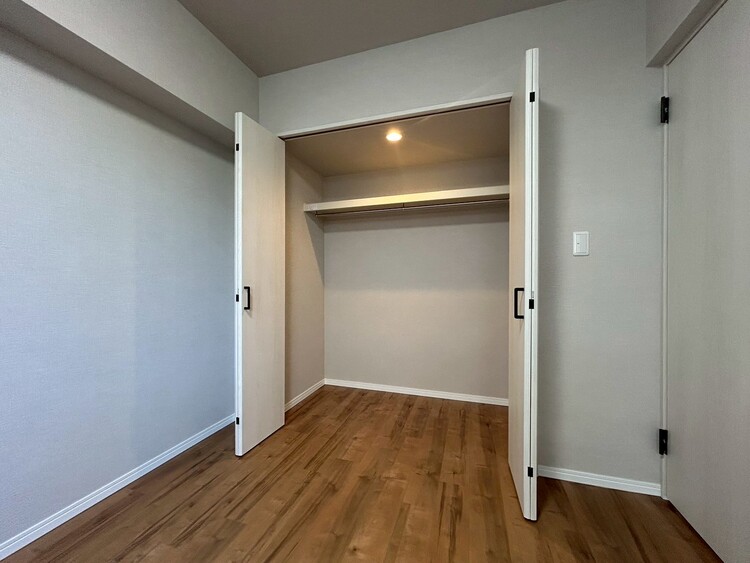 その他 収納スペースが付いていて、お部屋を広く使っていただけます。