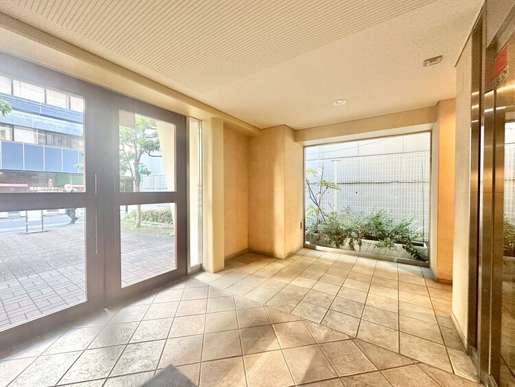 その他 館内は静寂な中が保たれており、管理が行き届いている印象を受けました。