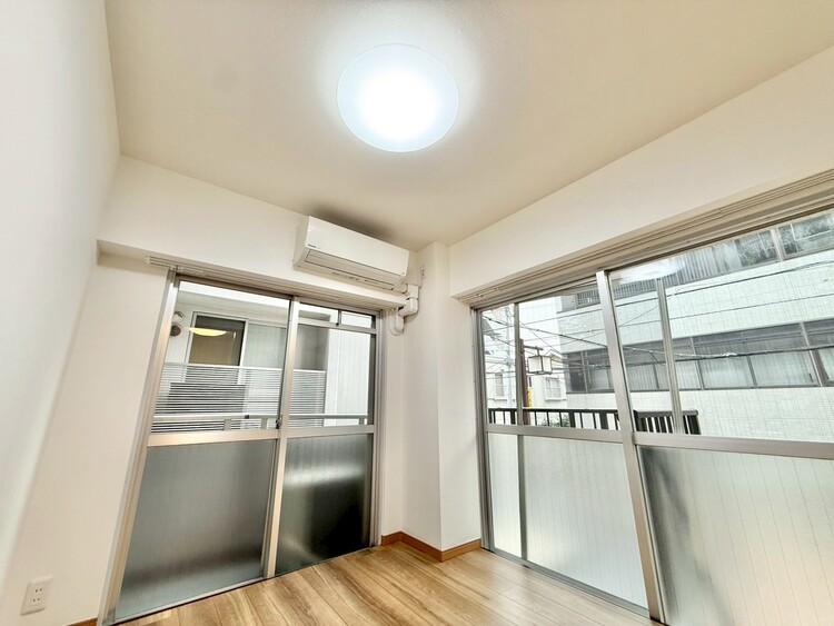 その他 清かで艶やかな時間をもたらしてくれる室内です。