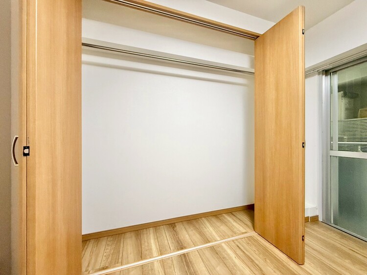 その他 収納スペースが付いていて、お部屋を広く使っていただけます。