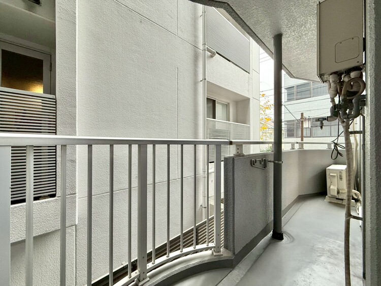 その他 朝の澄んだ空気や、夕方に吹く清々しい風を感じられるバルコニー。