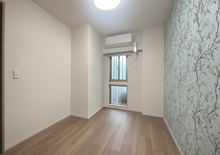 その他 ※家具消し加工をしてます独立性を高めたお部屋。たっぷりの収納も配備しており、スッキリとした居住空間に。陽光も降り注ぐ明るく開放的な間取りが魅力的です。