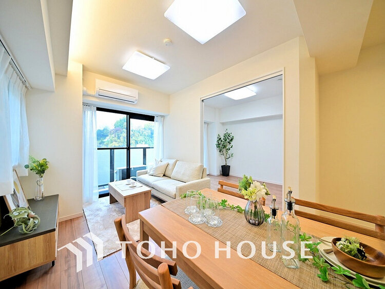 内装 ゆったりとくつろげる上質なリビングダイニング