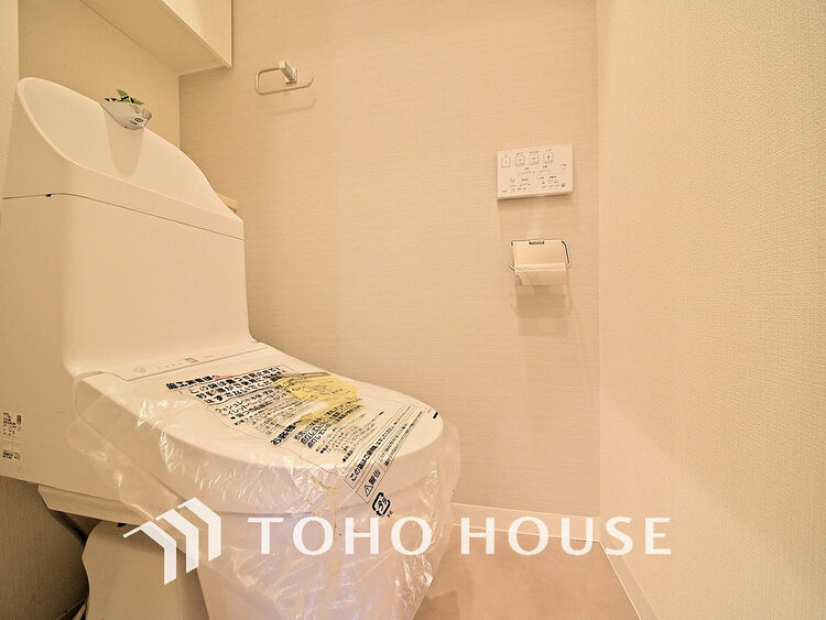 トイレ トイレには快適な温水洗浄便座付