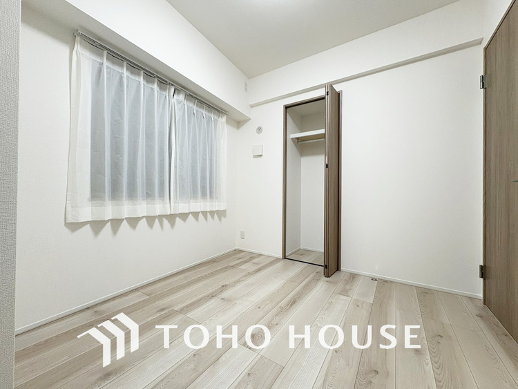 内装 1日の疲れを癒し、心地よく寛げるようゆったりとした広さをしています