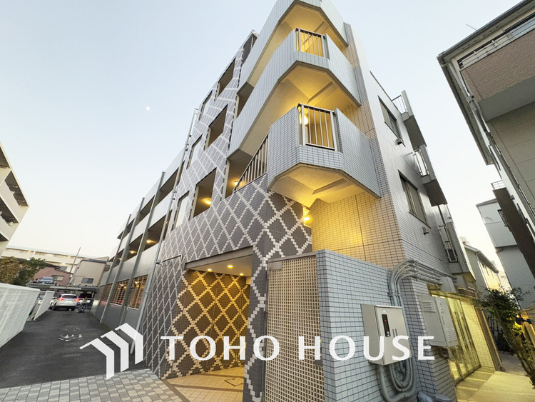 外観 〜専用庭付きリノベーション3LDK〜LDK17帖超え、南西向き住戸〜大切なペットとの生活〜