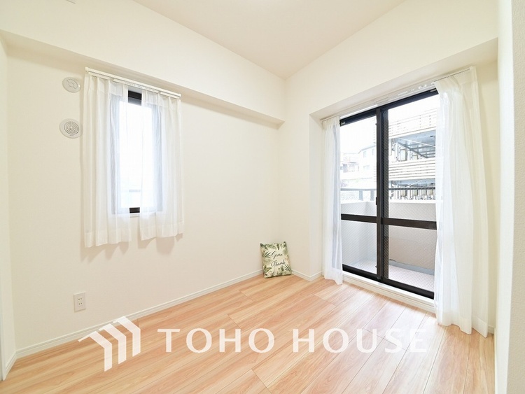 内装 シンプルですっきりとした室内は飽きのこない居心地の良い雰囲気