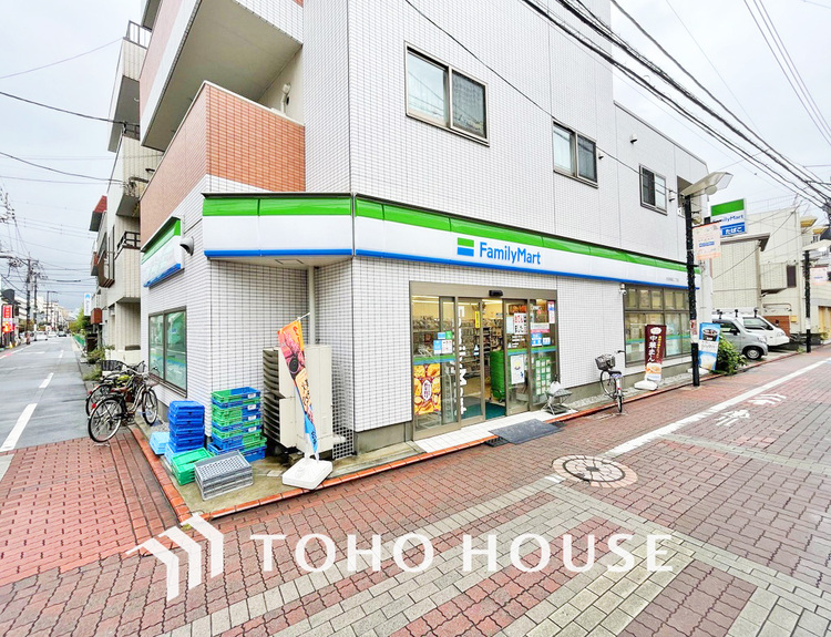 周辺 ファミリーマート 大田南蒲田二丁目店　距離700ｍ