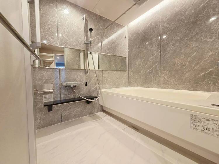 キッチン 【浴室】心も体もオフになる極上のリラックスタイムをお楽しみください。