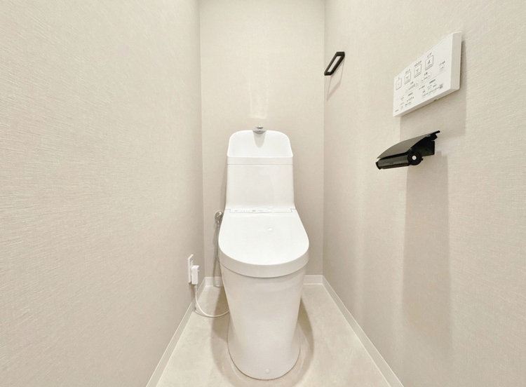 トイレ 暮らしの中のさりげないひとときの快適さにも、こだわりを、持って設備を配しております。