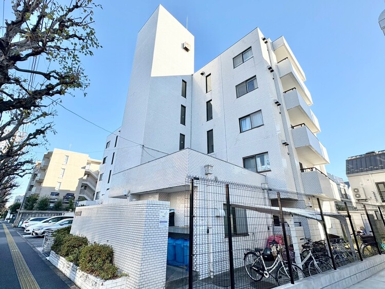 外観 資料には掲載していない情報が、現地にはたくさんあります。是非一度、現地をご確認ください。