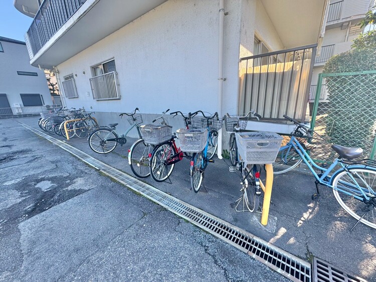 その他 駐輪場も綺麗に整頓されています。※空き状況は都度ご確認下さい。