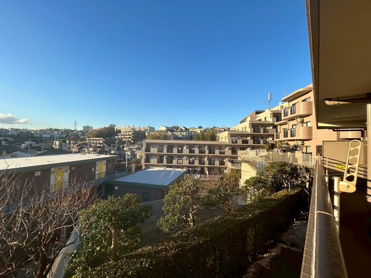 その他 眺望や窓からの景色が良いと、家で過ごす時間も快適です。