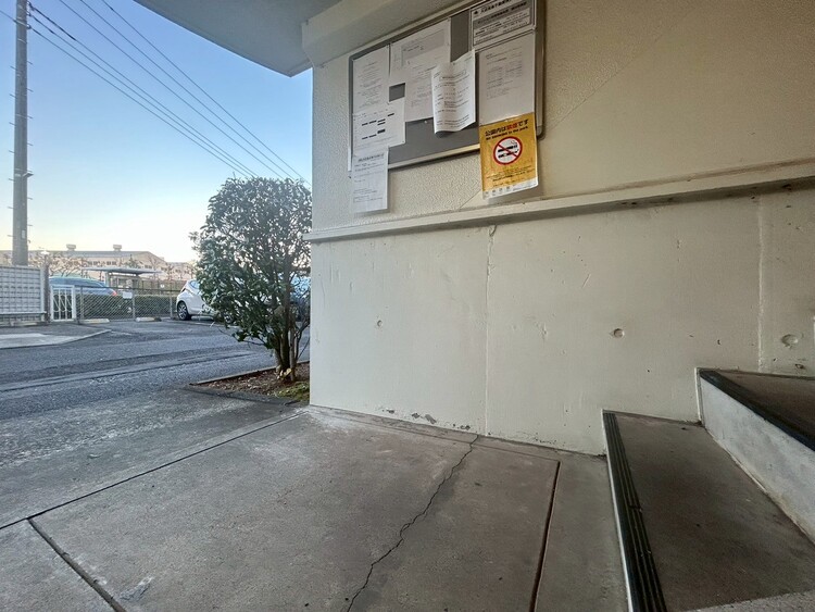 その他 館内は静寂な中が保たれており、管理が行き届いている印象を受けました。