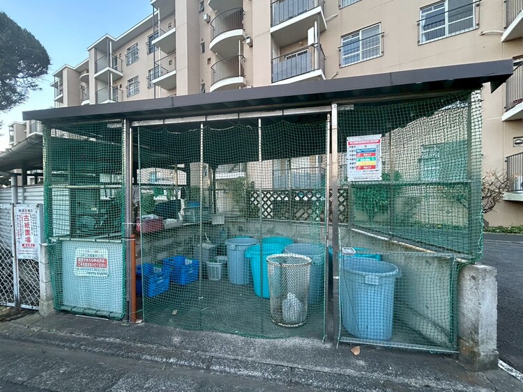 その他 ゴミ置場。綺麗に管理されております。