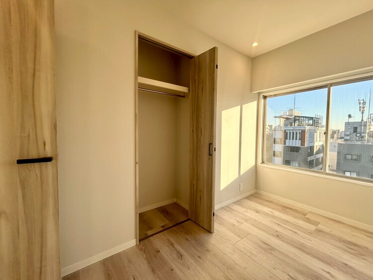 その他 家電やスーツケース、ストック品など何でも片付く嬉しい空間です。