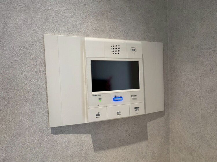 その他 誰が来てもわかる様にモニター付きインターホンを設置。
