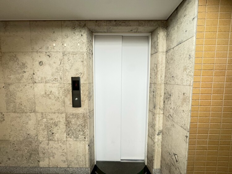 その他 エレベーター完備のため荷物が多くなっても安心。