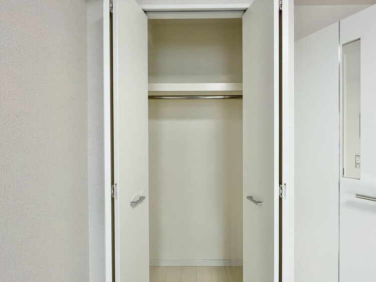 その他 収納スペースが付いていて、お部屋を広く使っていただけます。