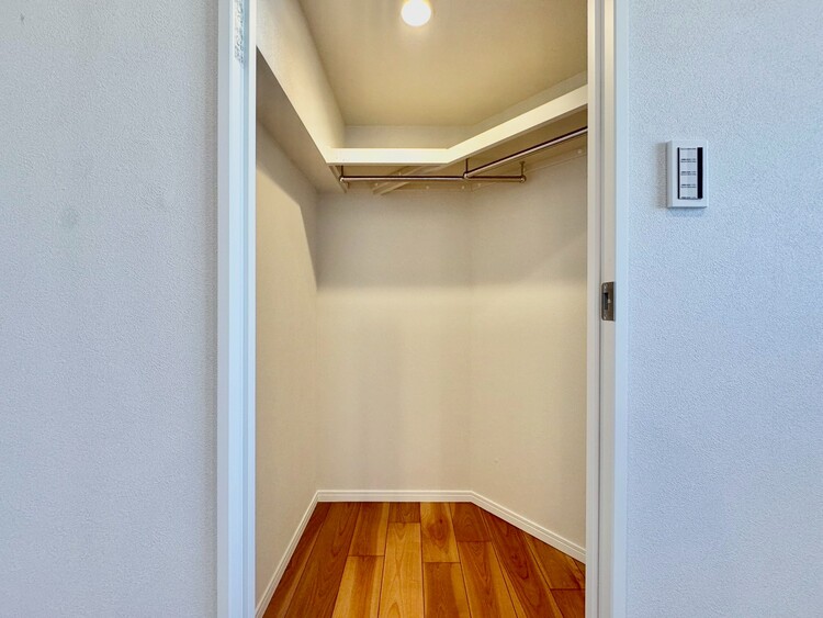 その他 収納スペースが付いていて、お部屋を広く使っていただけます。