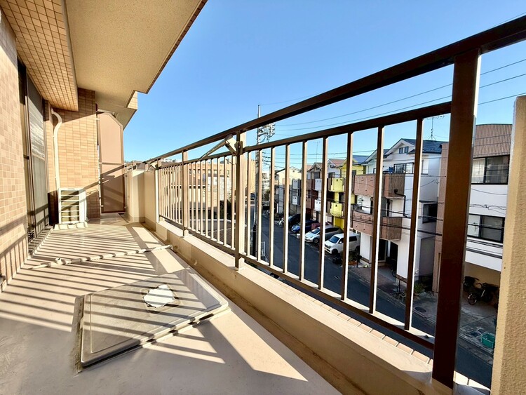 その他 朝の澄んだ空気や、夕方に吹く清々しい風を感じられるバルコニー。