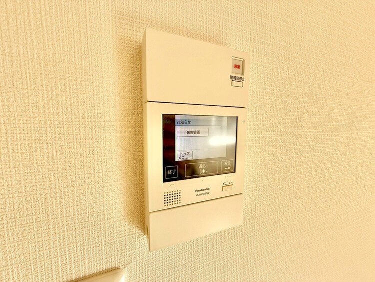 その他 誰が来てもわかる様にモニター付きインターホンを設置。