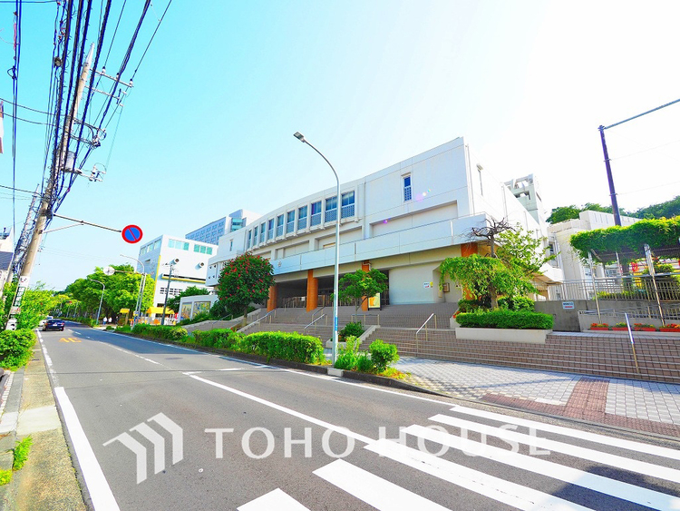 周辺 横浜市立保土ヶ谷小学校　距離550ｍ