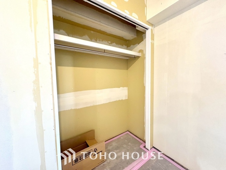 収納 【改装中】時間をかけて作り上げるそんな空間を君と共有したい。僕たちの空間は唯一無二の物だから。