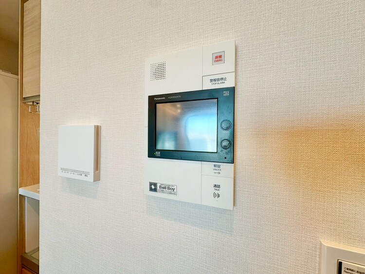 その他 誰が来てもわかる様にモニター付きインターホンを設置。