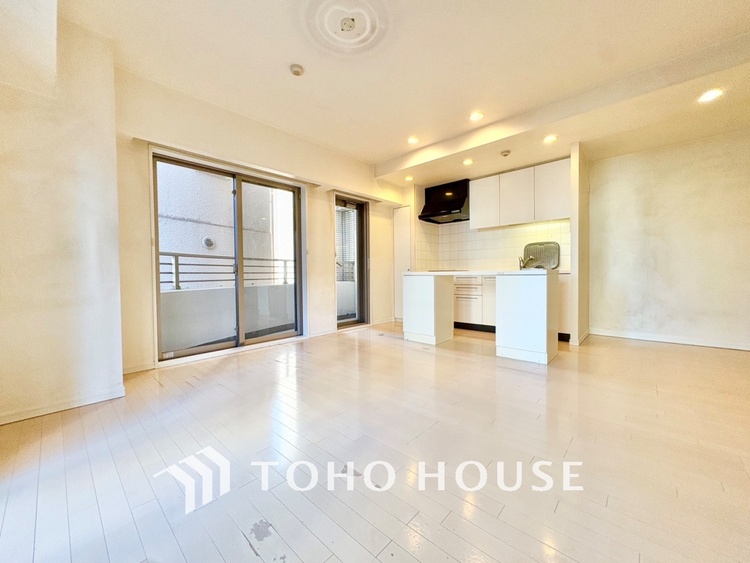 内装 【LIVING】◆家族◆愛する家族を一目で見渡せる。家族が集う空間。永遠に続く幸せな毎日を、ここで。