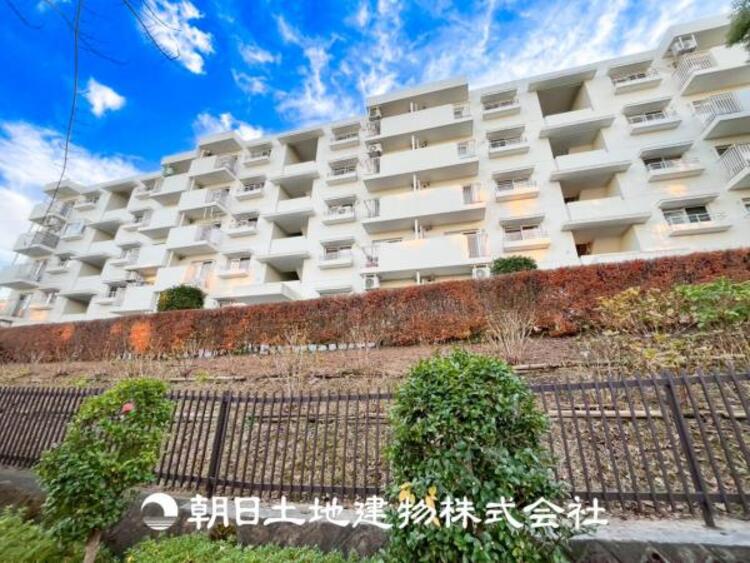 外観 【外観写真】時間のゆとりと空間、暖かな陽光がもたらす光と風を独占してください。新しい暮らしが始まります。