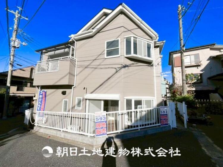 外観 【外観写真】太陽に愛された家。陽当り・通風に優れた魅力的で快適さを追求した住宅です。ここに住むからこそ意味がある。そんな特別感に浸りながら、毎日をお過ごし下さい。