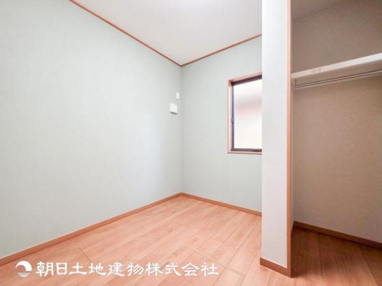 収納 【収納】子供部屋にも寝室にも、便利な全居室収納スペース付ですので、各部屋の荷物がすっきりまとまります。