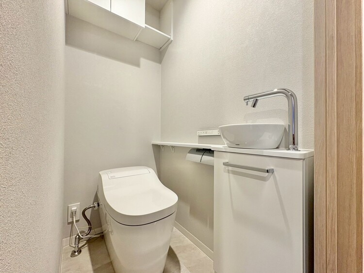 トイレ 暮らしの中のさりげないひとときの快適さにも、こだわりを、持って設備を配しております。