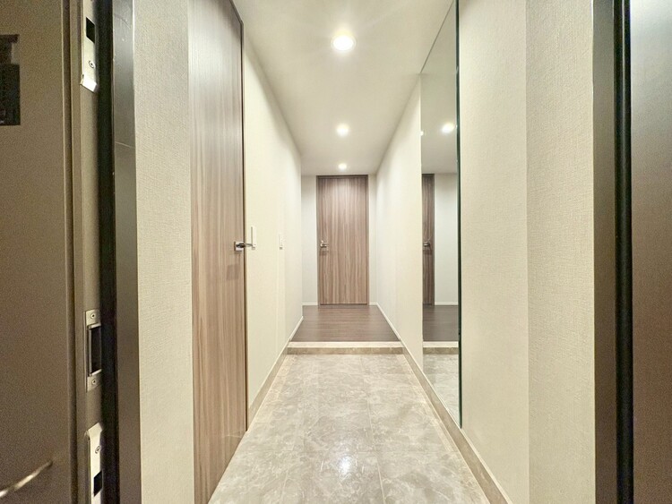 玄関 シューズボックスを完備した玄関です。